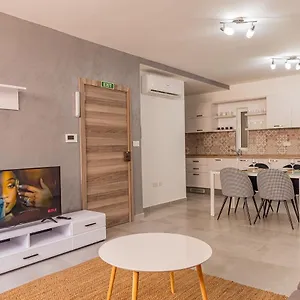 Fancy Modern - W/ 2br Apartment Sliema