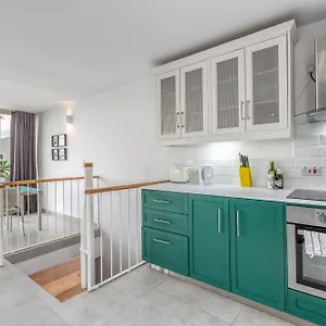 49/3 Seafront Duplex Penthouse In Apartment Valletta